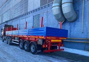 Бортовой полуприцеп Политранс 94171-011
